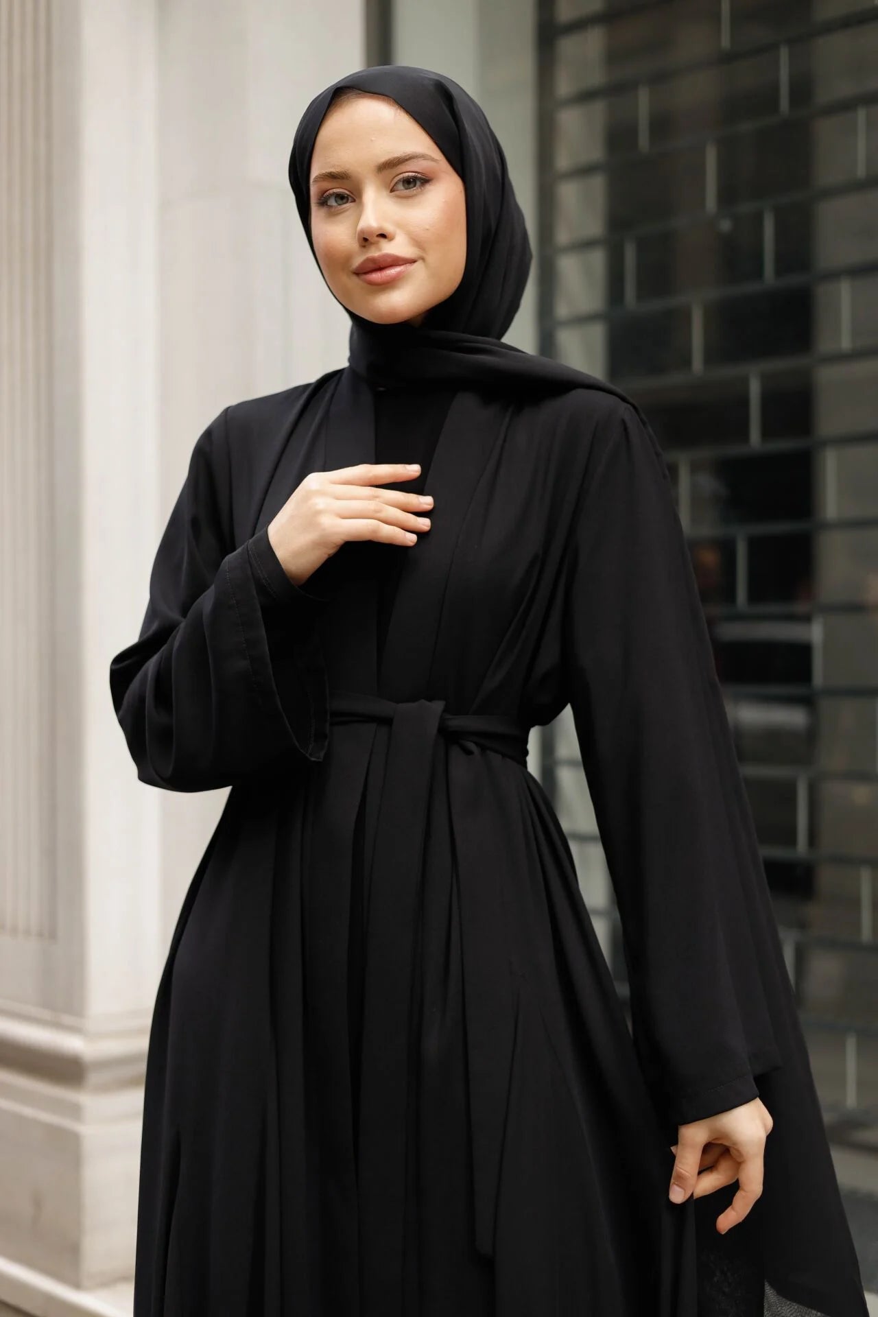 عباية إيدا بحزام – أسود